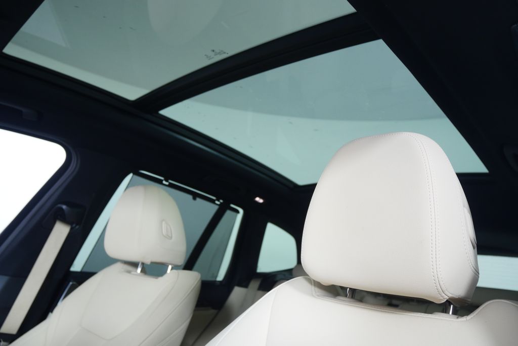 Thumbnail: 2021 BMW X3 - 12