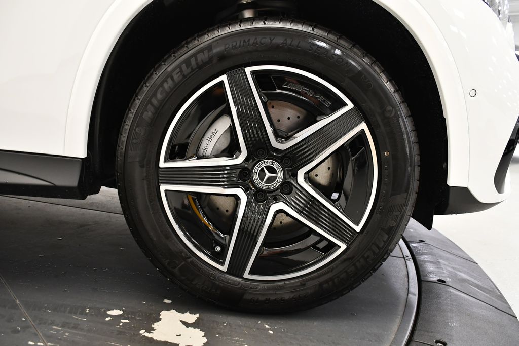 Thumbnail: 2026 Mercedes-Benz GLC - 15