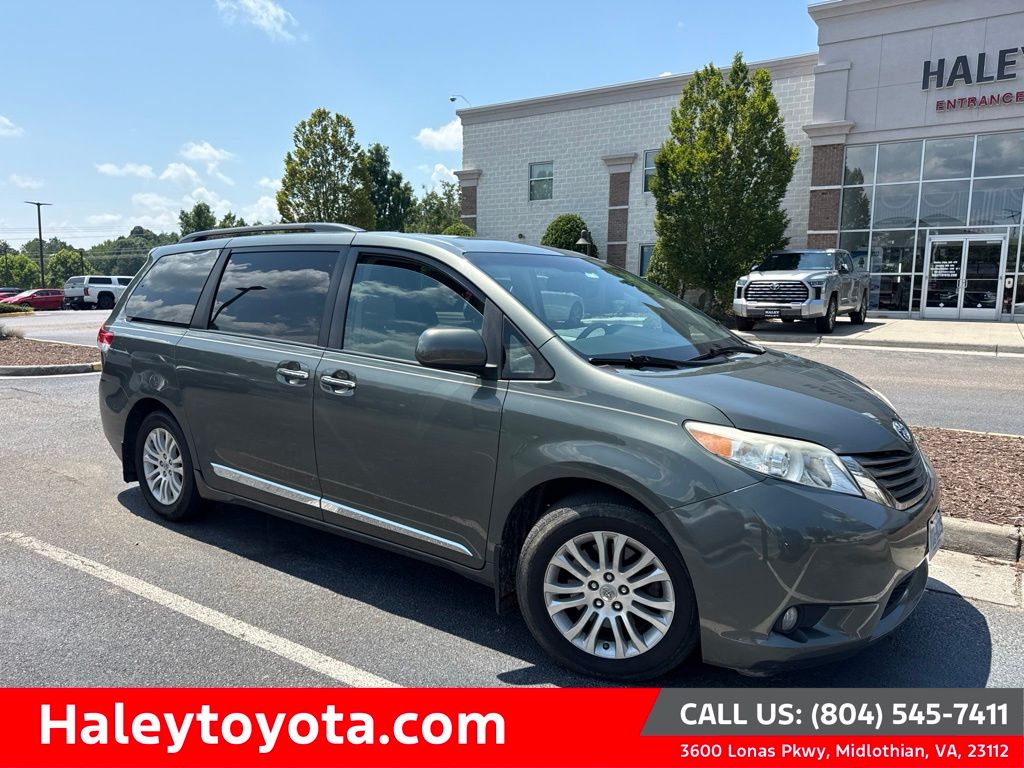 2011 Toyota Sienna 7-Passenger V6 FWD