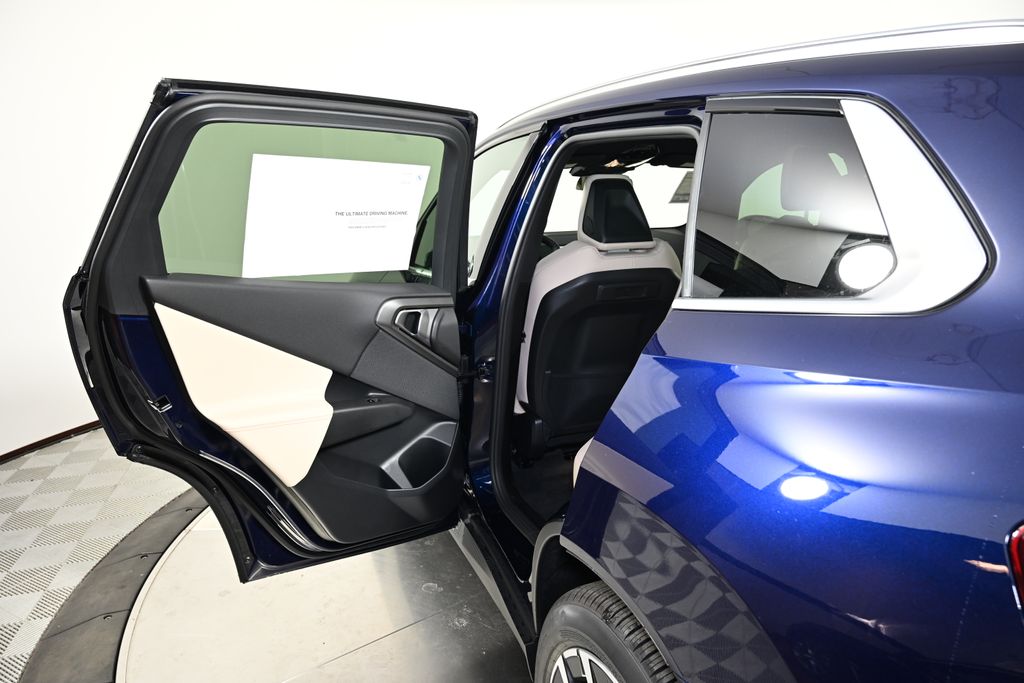 Thumbnail: 2026 BMW X3 - 23