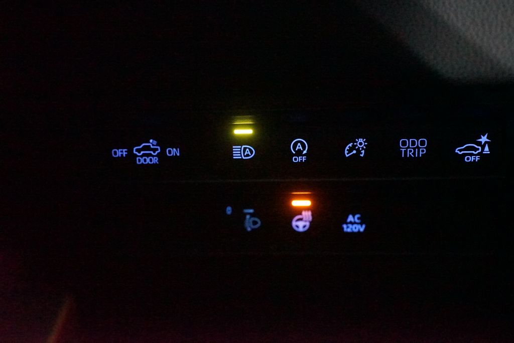 Thumbnail: 2023 Toyota Tundra - 26