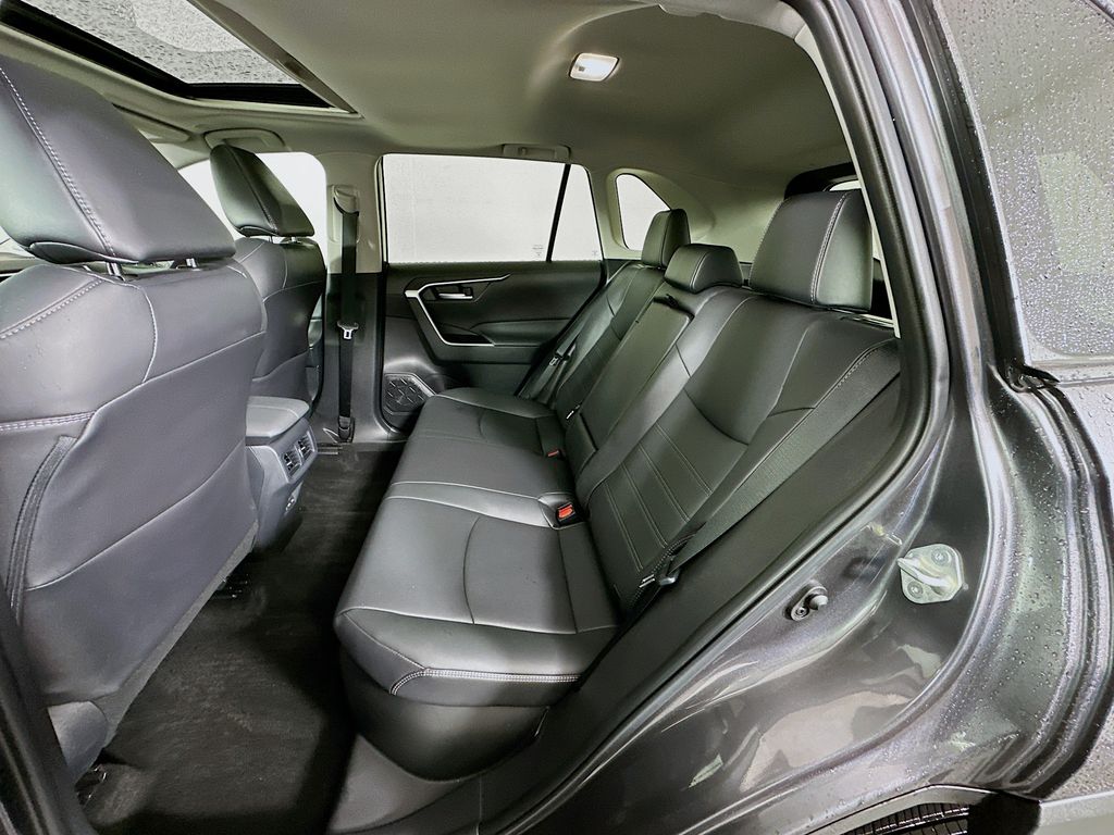 Thumbnail: 2024 Toyota RAV4 - 25