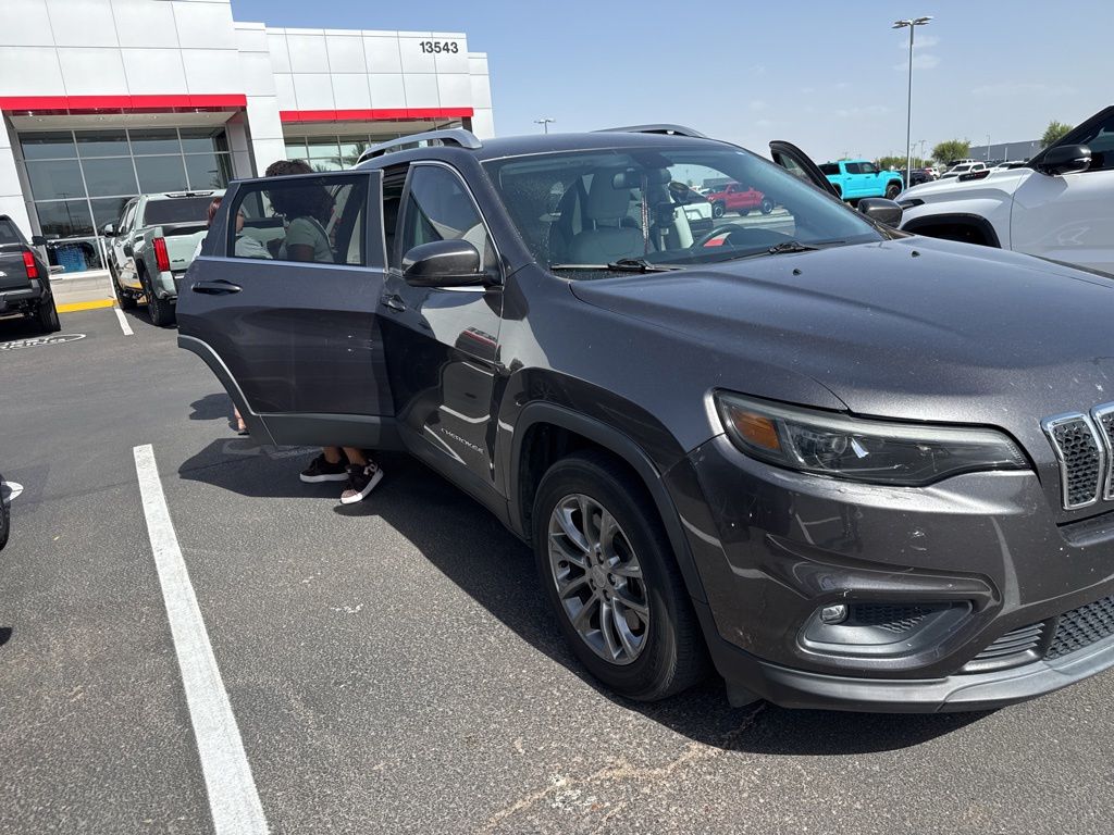 Thumbnail: 2020 Jeep Cherokee - 3