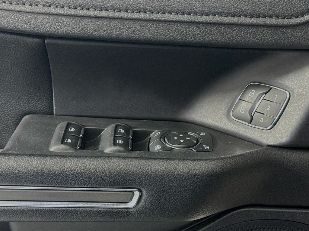 Used Car 2019 Ford Expedition  Xlt For Sale Under $20,000 In Austin, Texas