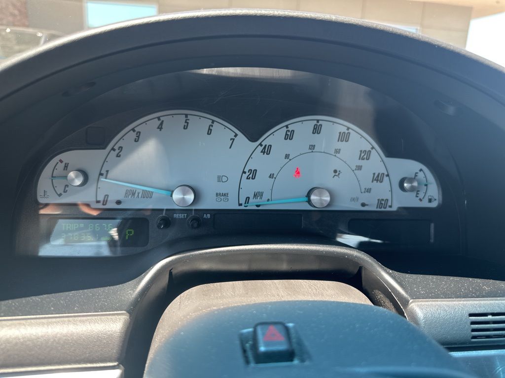 2002 Ford Thunderbird Base 7
