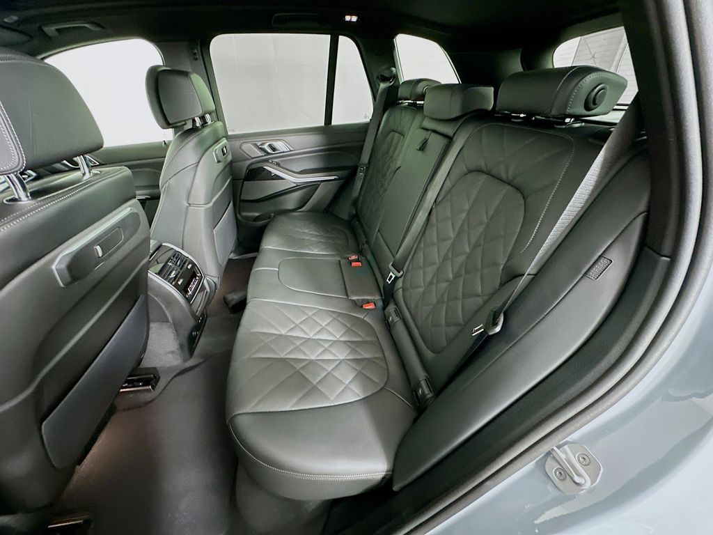 Thumbnail: 2026 BMW X5 - 17