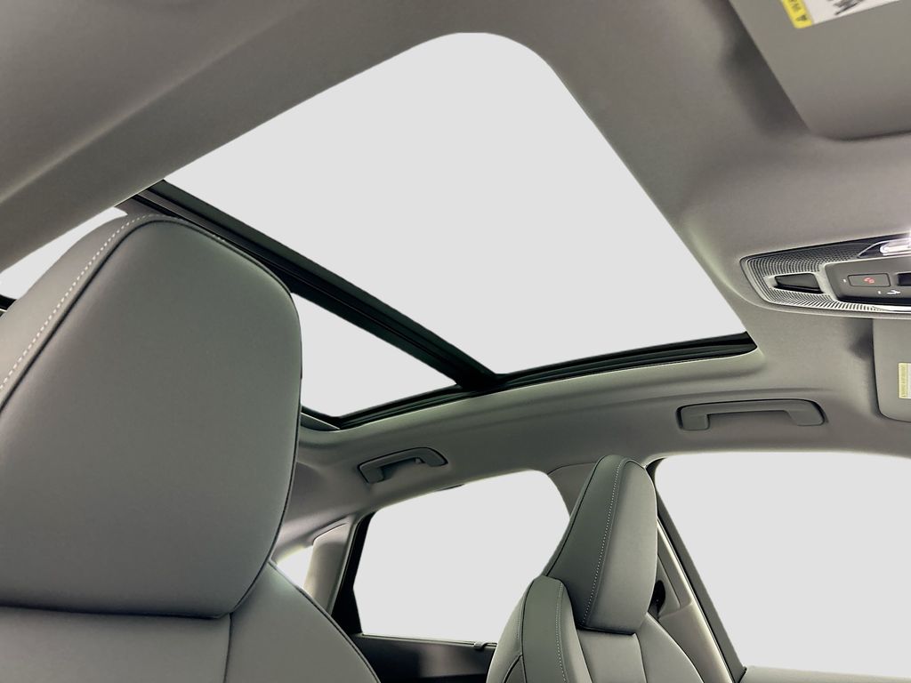 Thumbnail: 2025 Audi Q5 - 17