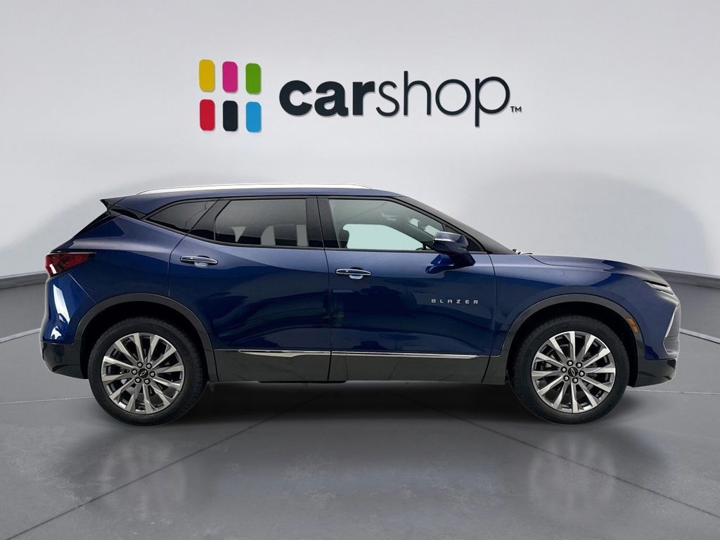 Thumbnail: 2023 Chevrolet Blazer - 6