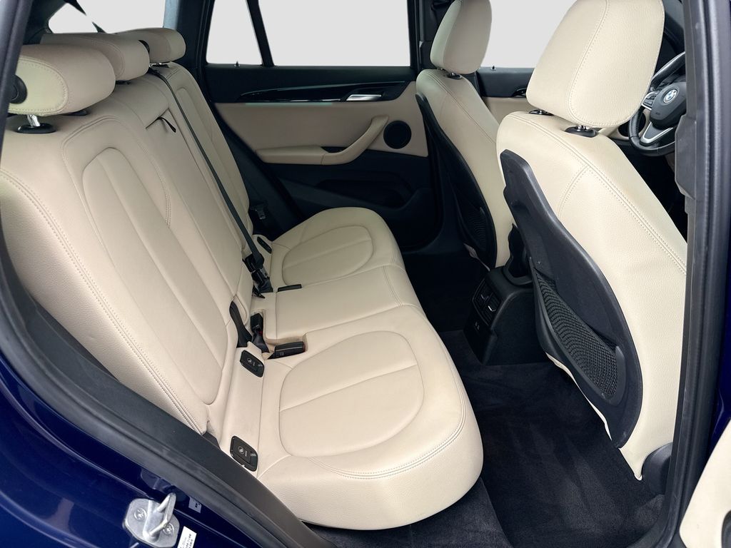 Thumbnail: 2020 BMW X1 - 21