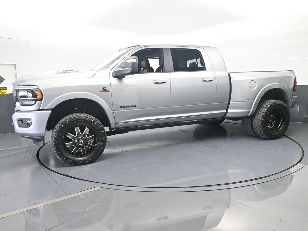 Used 2024 Billet Silver Metallic Clearcoat Ram Limited image 2