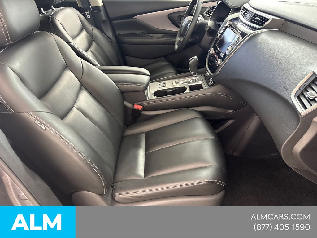 Used 2023 Gray Nissan SV image 16