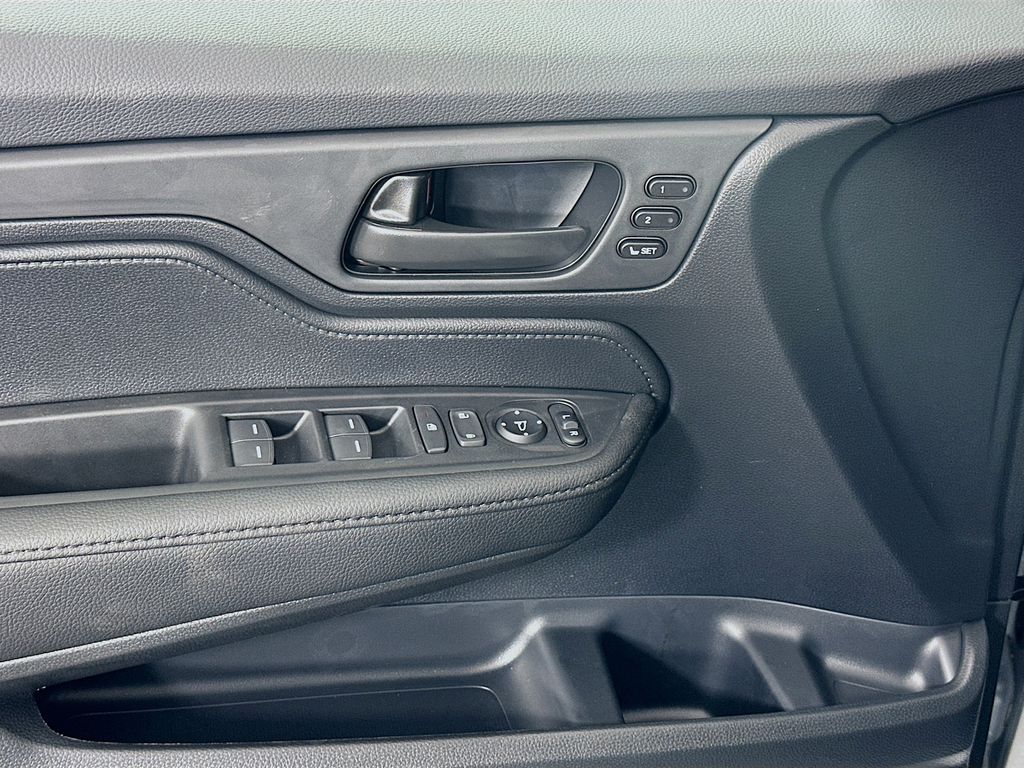 Thumbnail: 2026 Honda Odyssey - 19