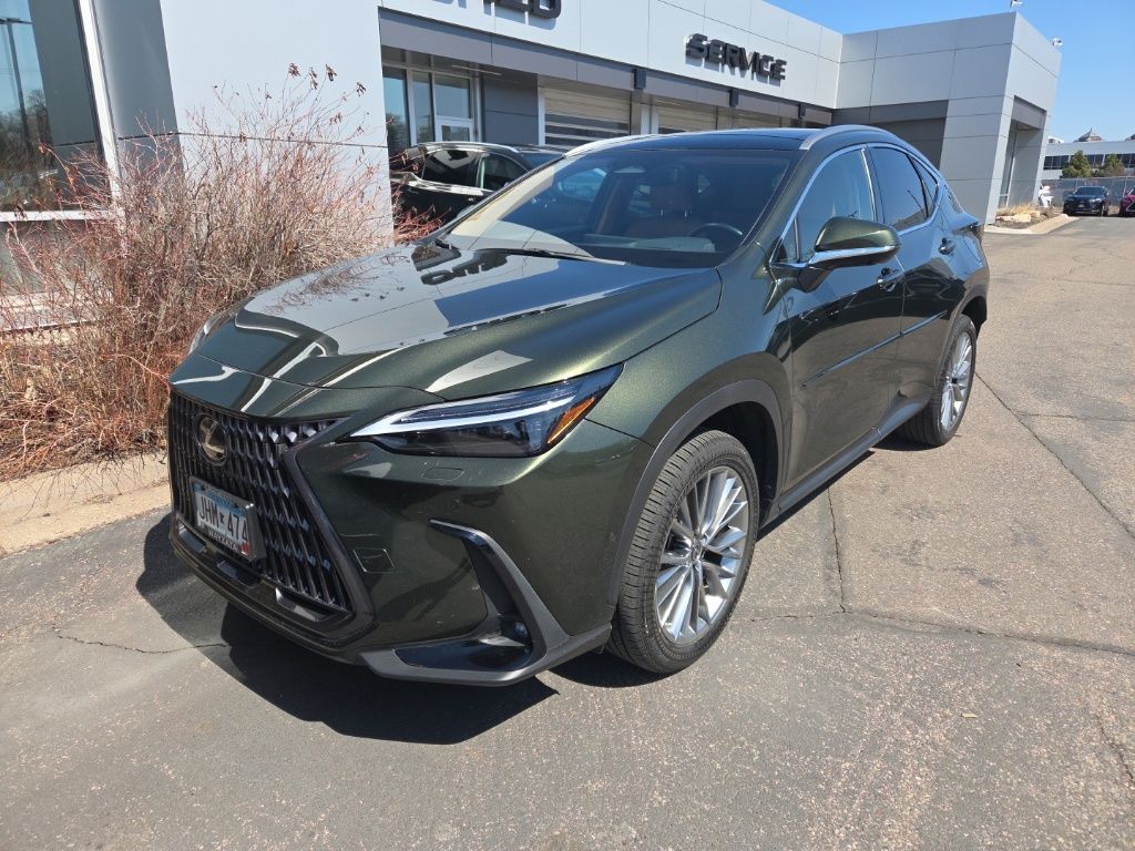 2022 Lexus NX Hybrid 350h Luxury AWD