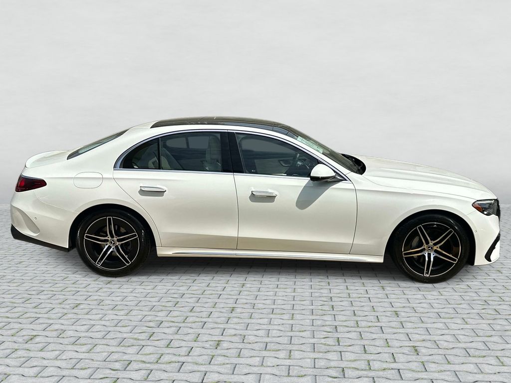 Thumbnail: 2025 Mercedes-Benz E-Class - 8