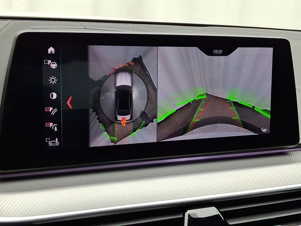 Thumbnail: 2019 BMW M5 - 19