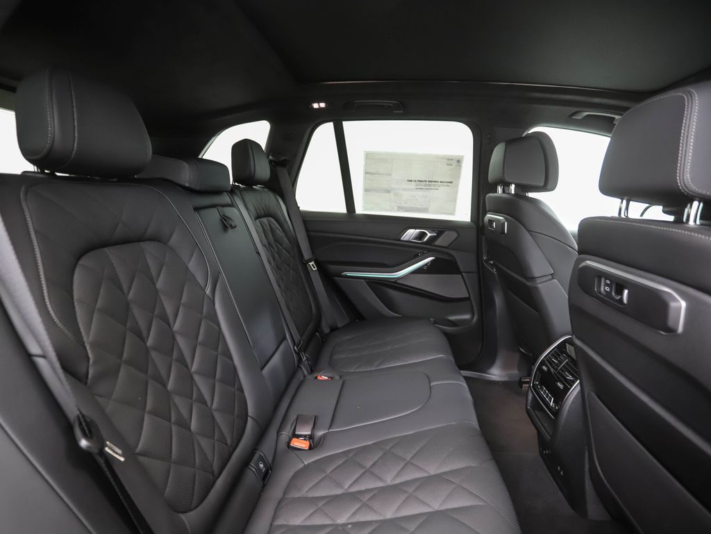 Thumbnail: 2026 BMW X5 - 27