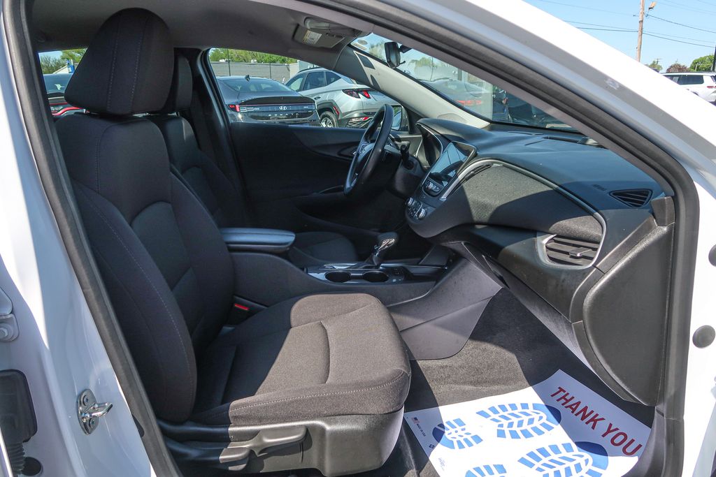 2024 Chevrolet Malibu FWD 1LT