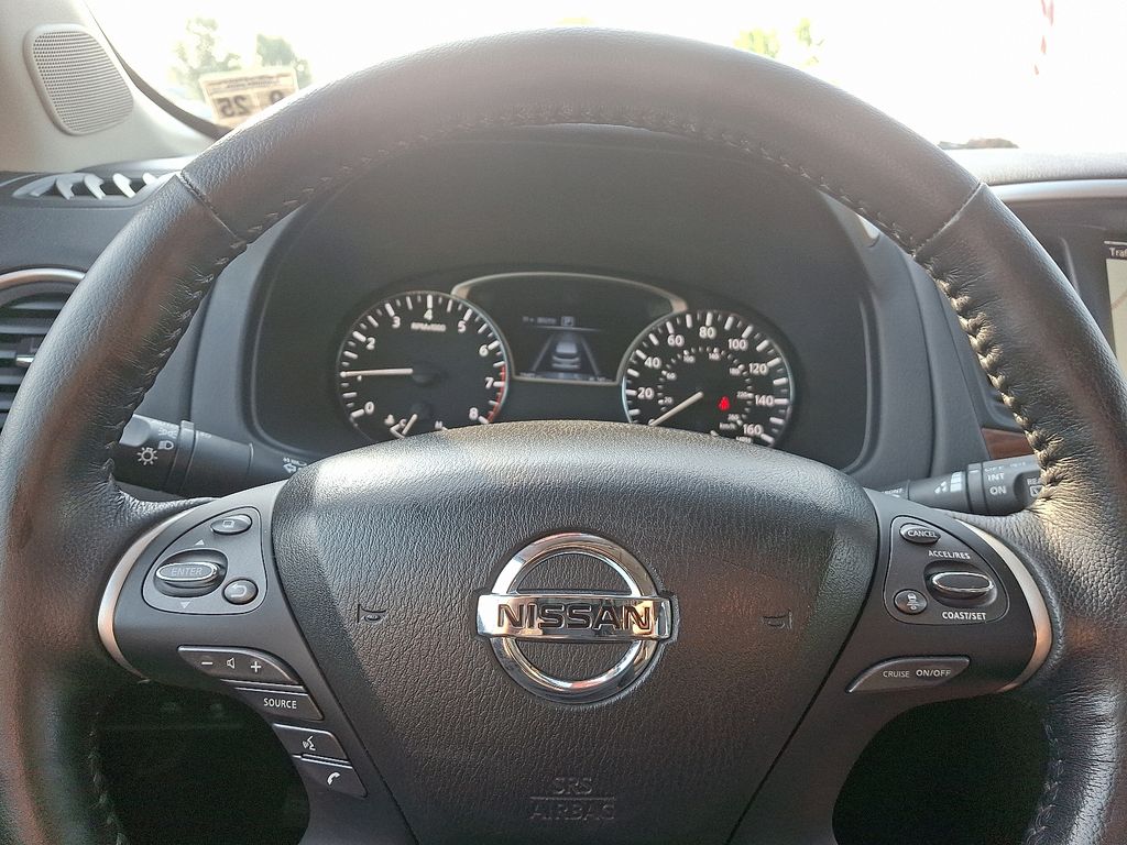 Thumbnail: 2020 Nissan Pathfinder - 21