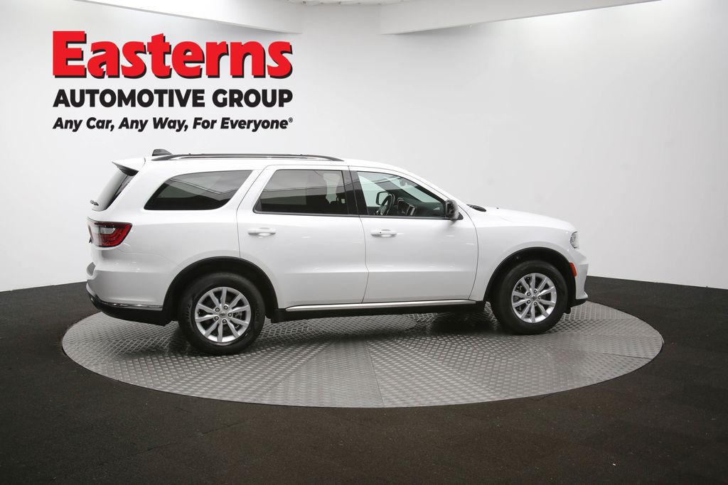 Used 2023 White Dodge SXT image 40