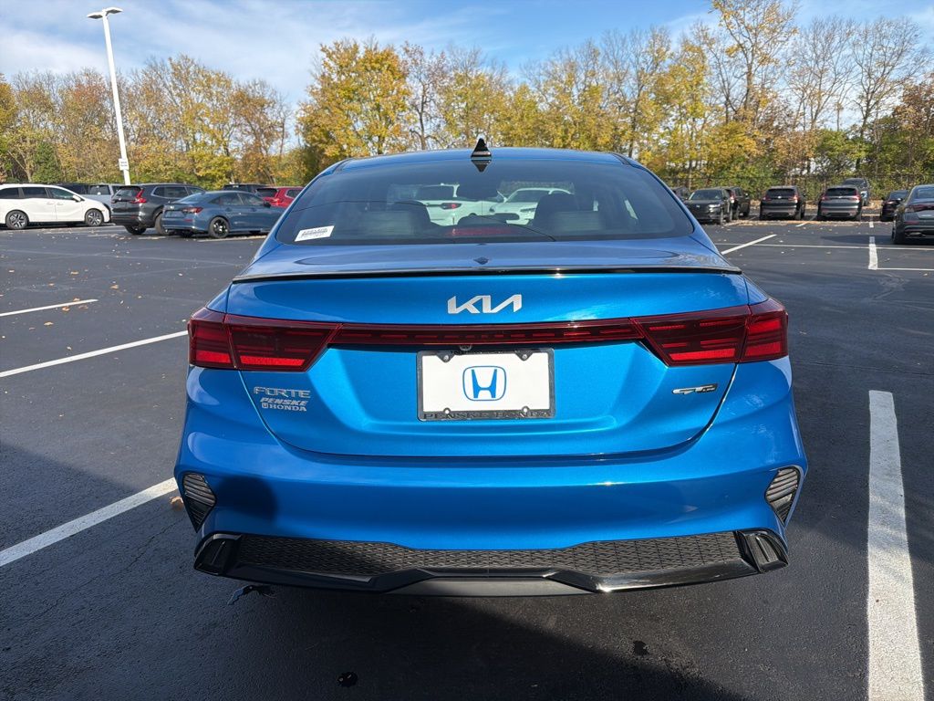 Thumbnail: 2023 Kia Forte - 4