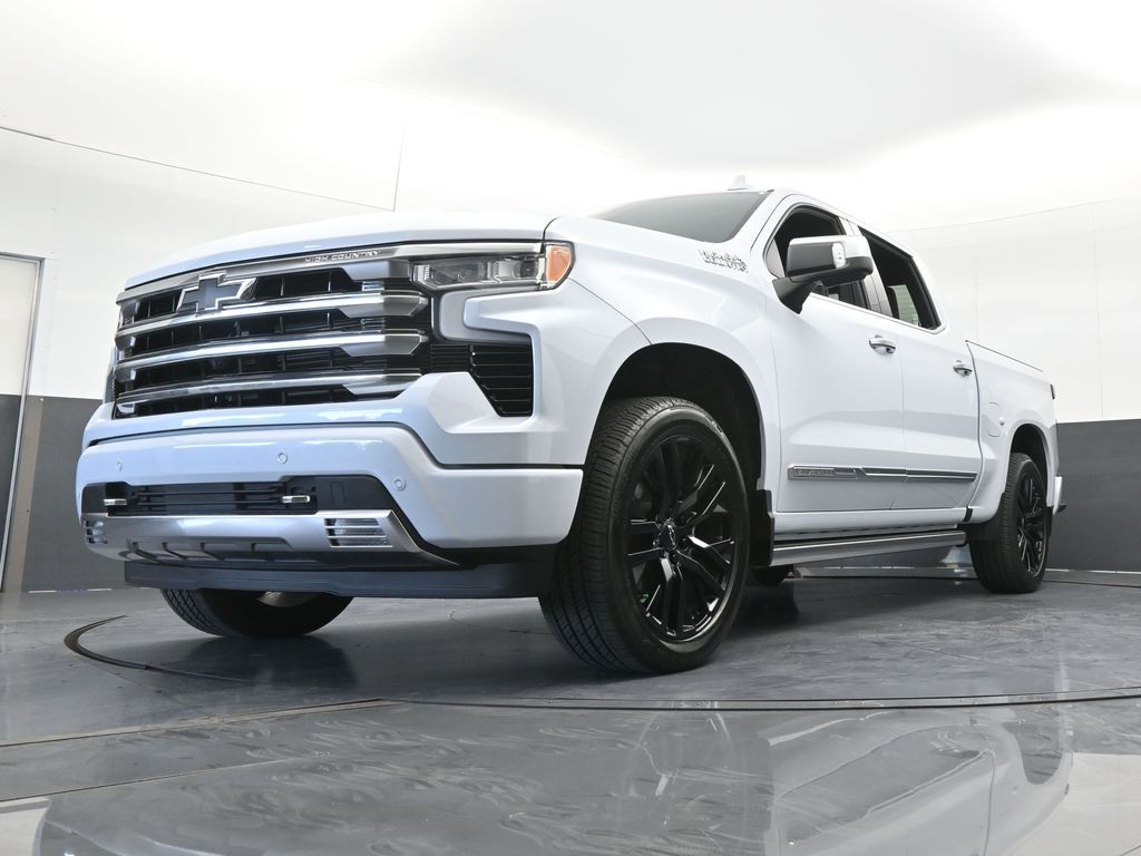 Used 2026 Summit White Chevrolet High Country image 72