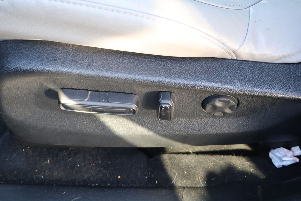 Thumbnail: 2017 Honda CR-V - 16