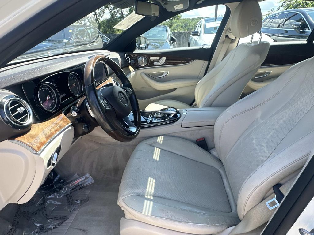 Thumbnail: 2017 Mercedes-Benz E-Class - 15