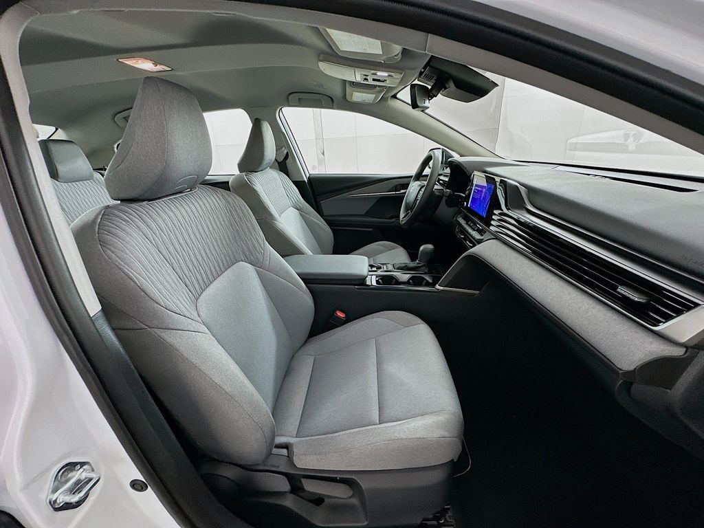 Thumbnail: 2025 Toyota Camry - 28