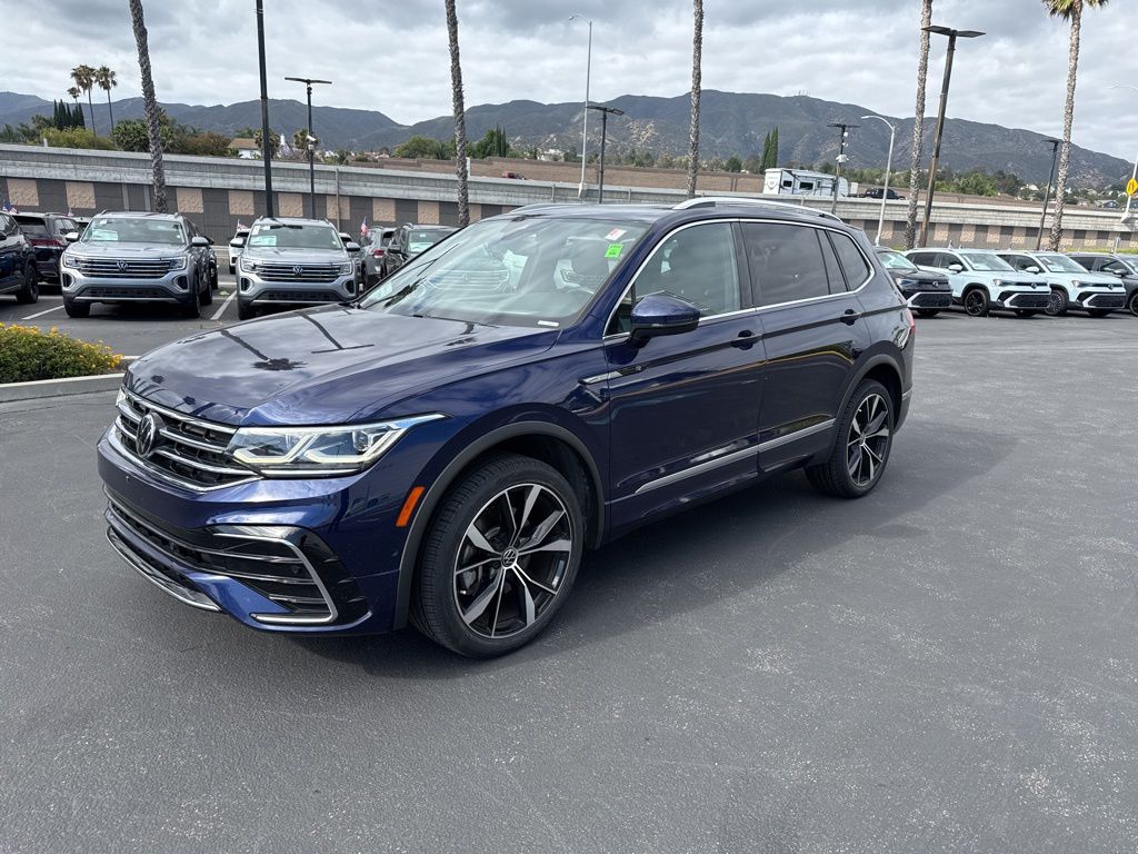 Atlantic Blue Metallic 2022 Volkswagen Tiguan SEL R-Line 4Motion SUV / Crossover All-Wheel Drive 8-Speed Automatic
