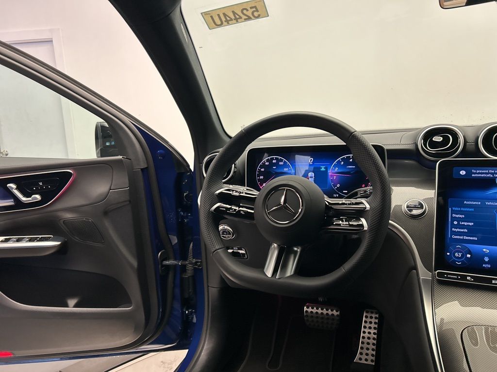 Thumbnail: 2025 Mercedes-Benz GLC - 25