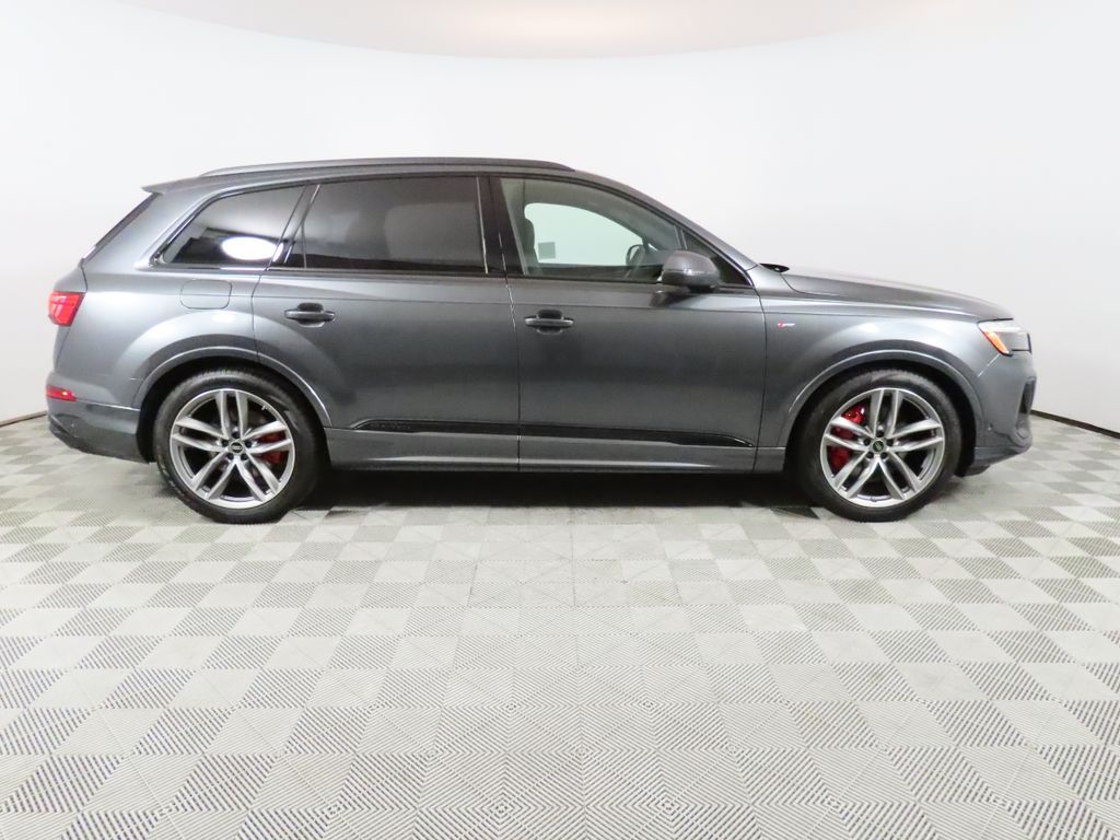Thumbnail: 2026 Audi Q7 - 6