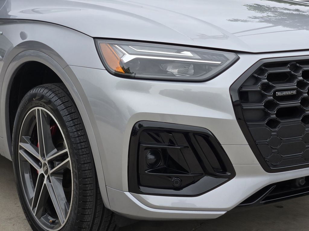 used 2025 Audi Q5 e car, priced at $41,191