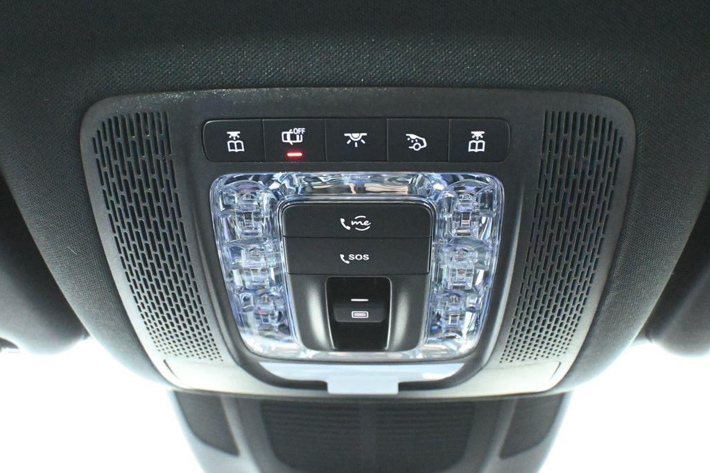 2025 Mercedes-Benz GLS 450 4MATIC 16