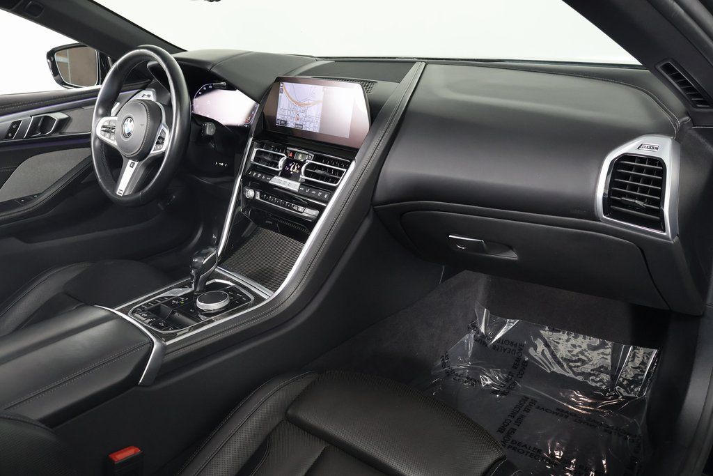 Thumbnail: 2022 BMW 8 Series - 10