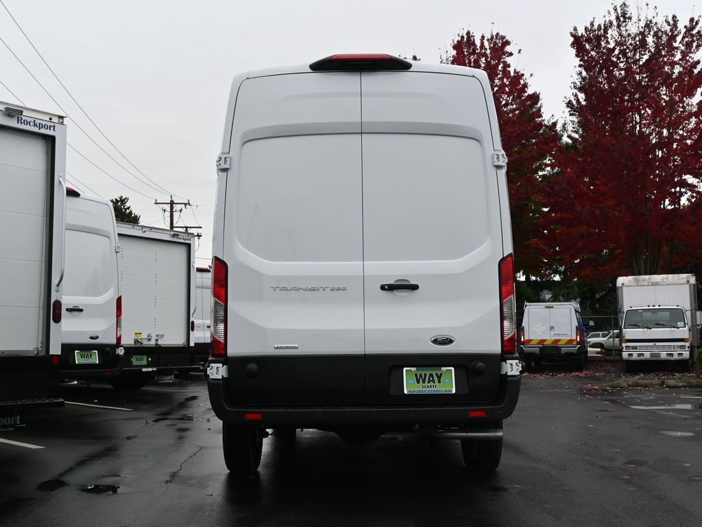 2024 Ford Transit 250