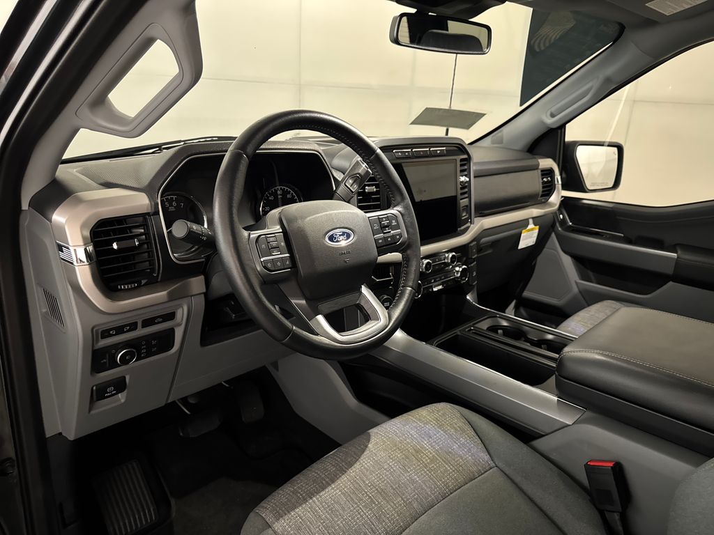 Used 2021 Gray Ford XLT image 4