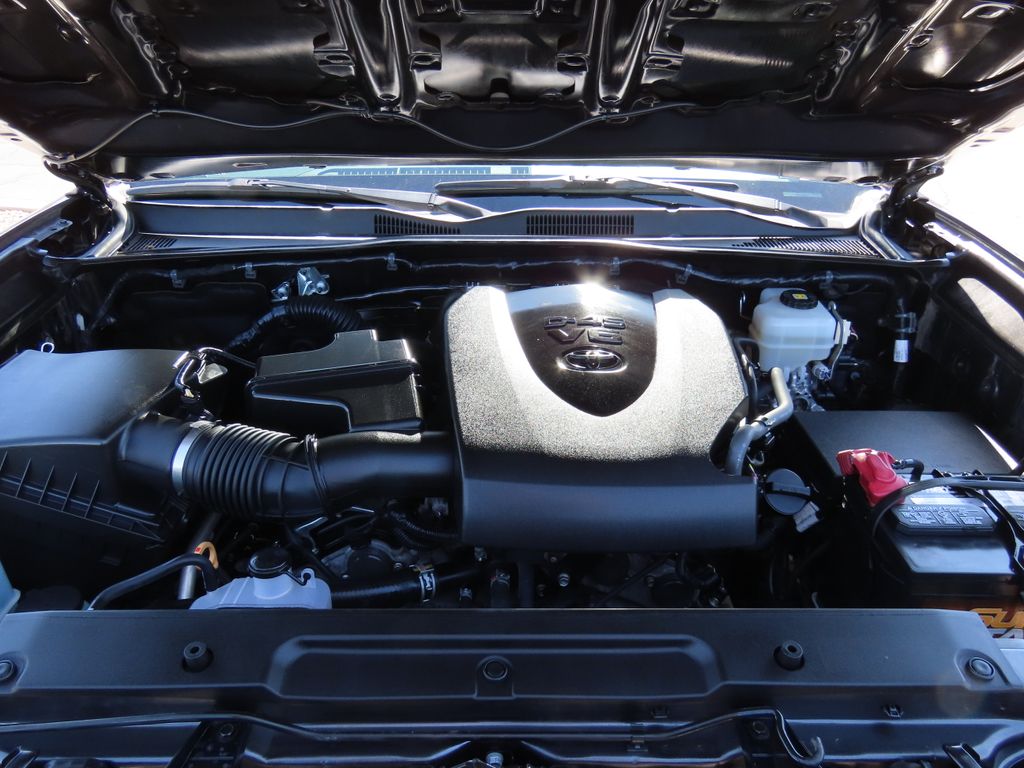 2018 Toyota Tacoma Limited 28
