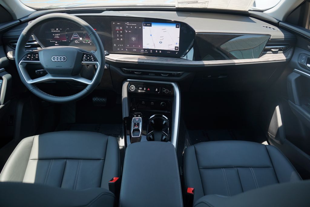 Thumbnail: 2025 Audi Q5 - 8