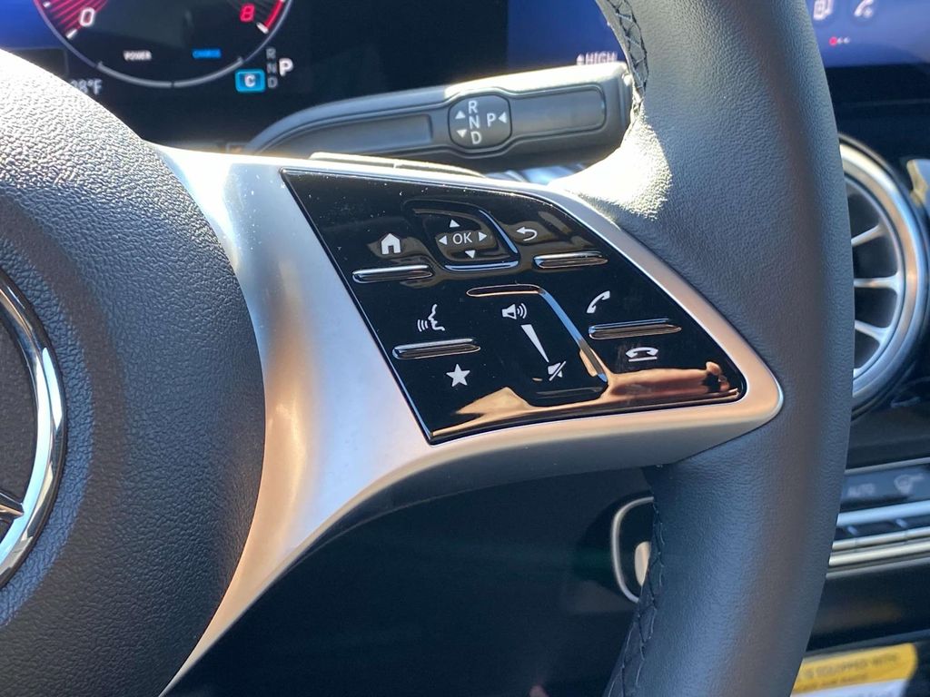 Thumbnail: 2025 Mercedes-Benz GLB - 23