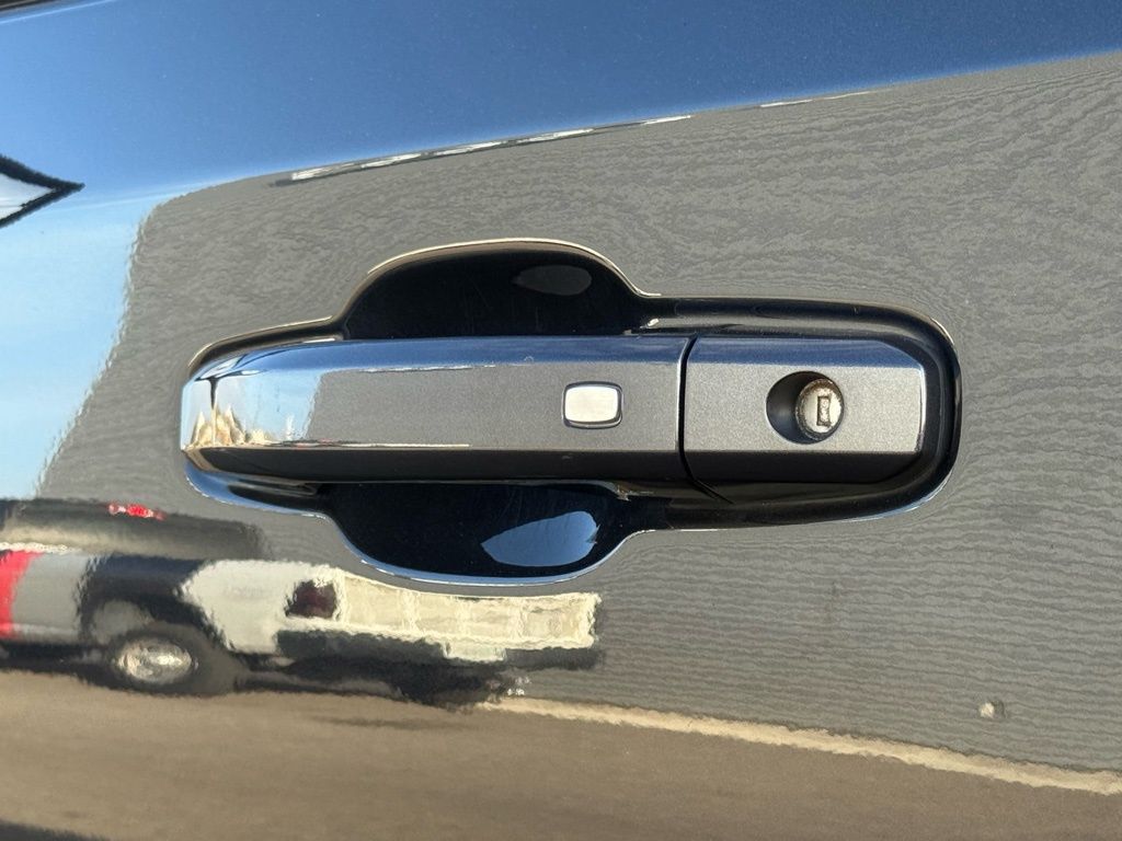 Used 2022 Gray Chevrolet RST image 38