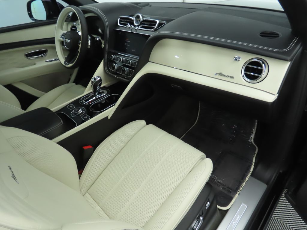 Thumbnail: 2023 Bentley Bentayga - 18