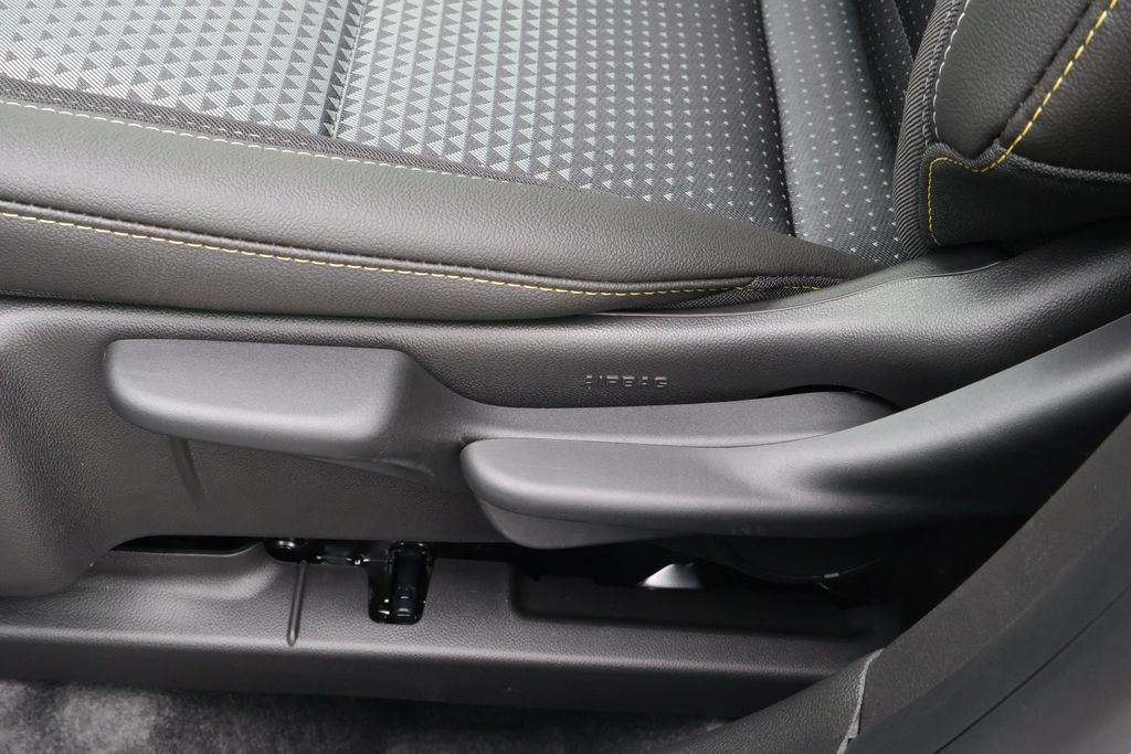 Thumbnail: 2026 Chevrolet Trax - 16