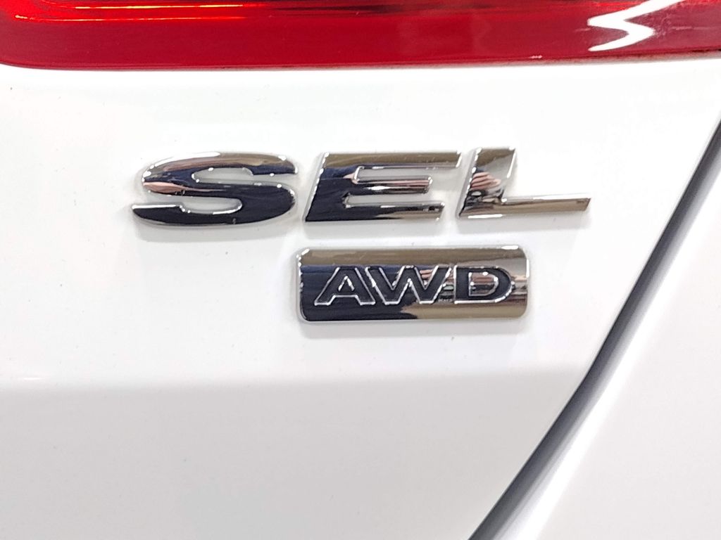 2016 Ford Taurus SEL