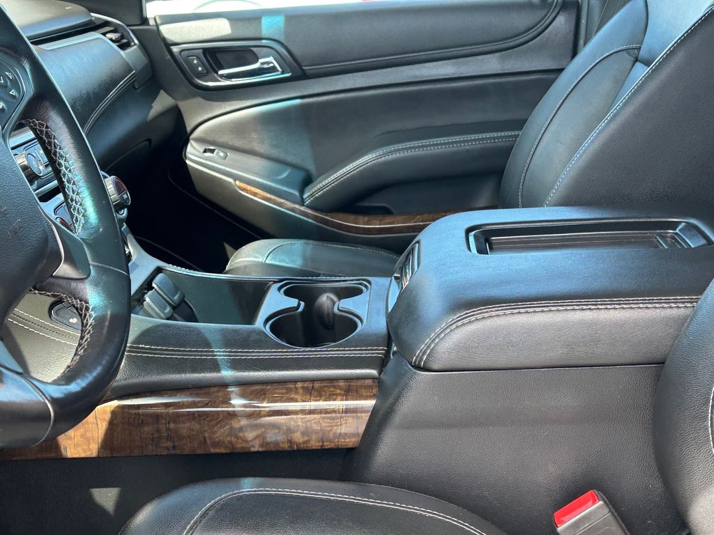 Used Car 2020 Chevrolet Suburban  Lt For Sale Under $35,000 In Austin, Texas