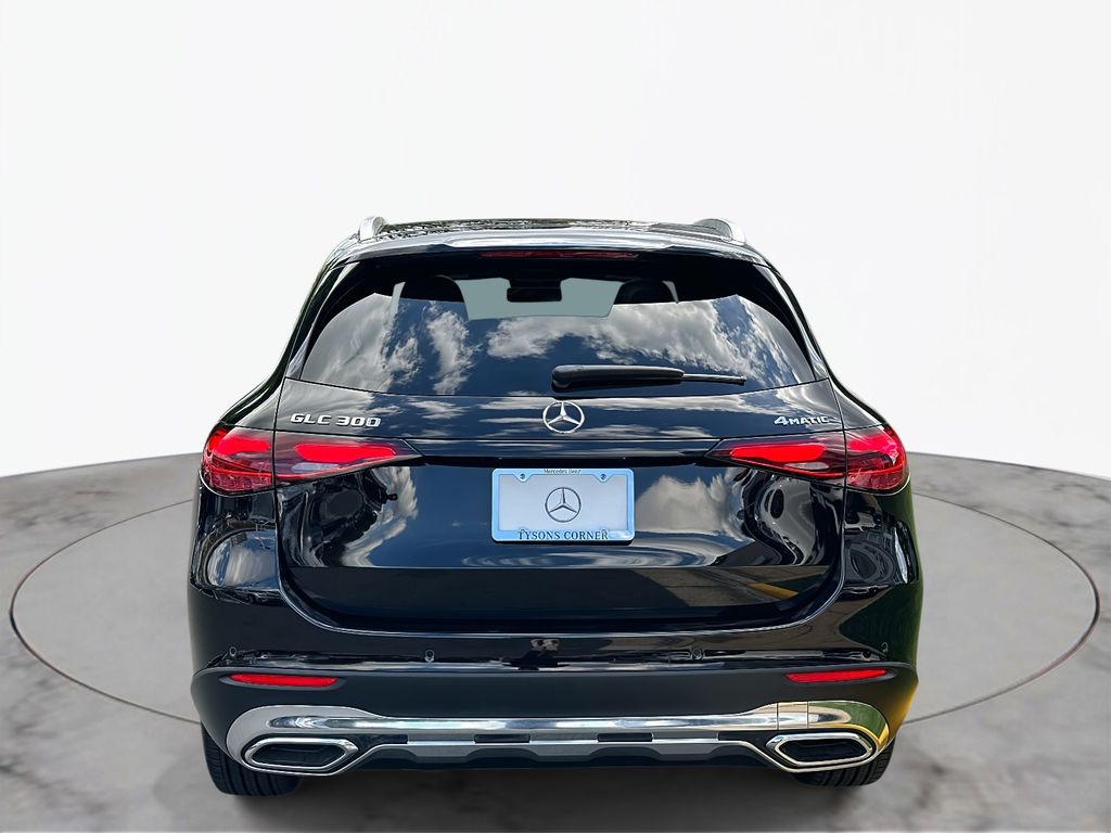 Thumbnail: 2024 Mercedes-Benz GLC - 9