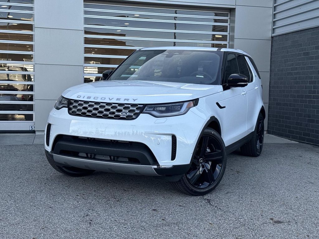2026 Land Rover Discovery P300 S AWD