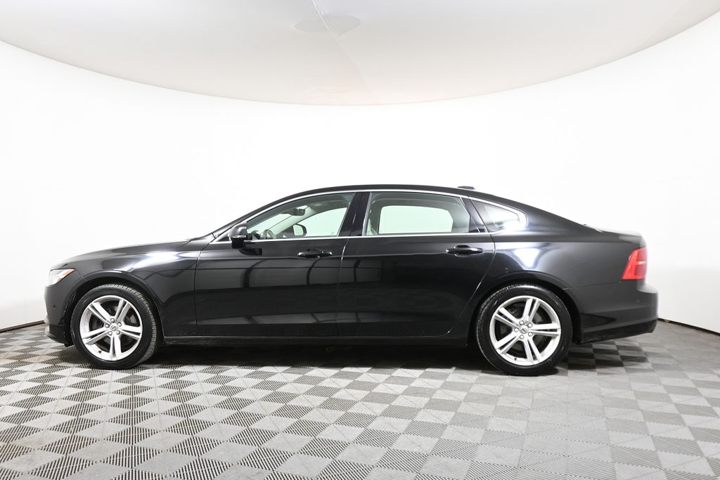 Thumbnail: 2018 Volvo S90 - 2