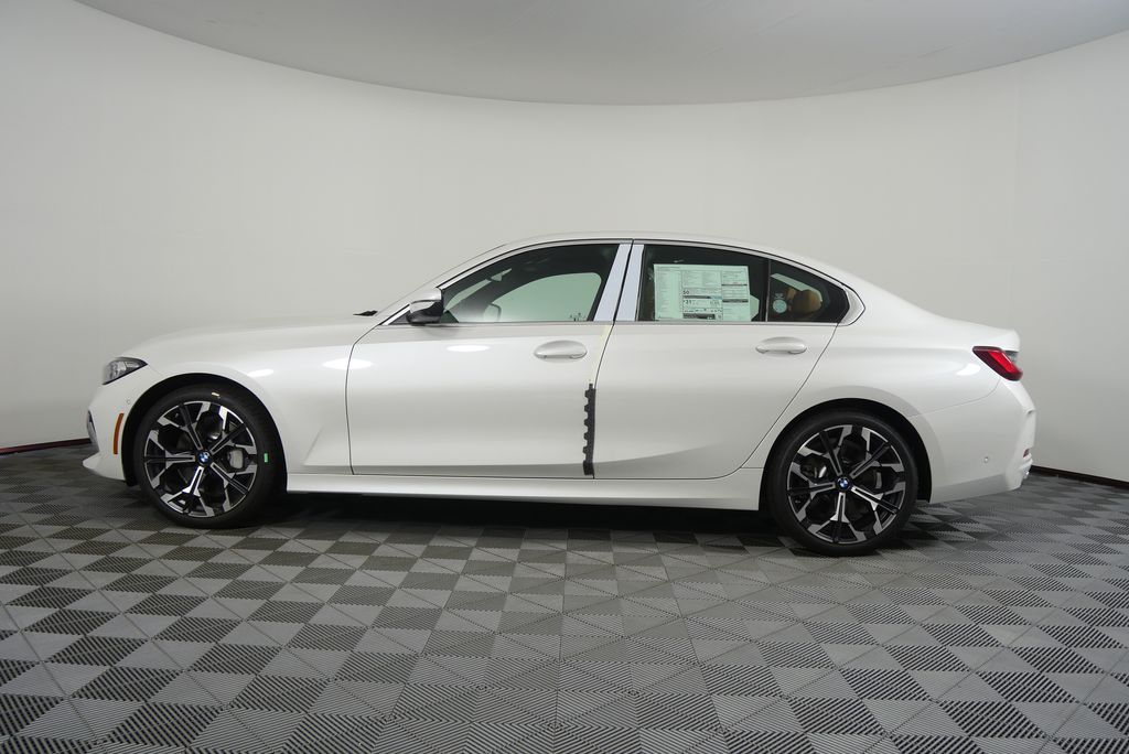 Thumbnail: 2026 BMW 3 Series - 6