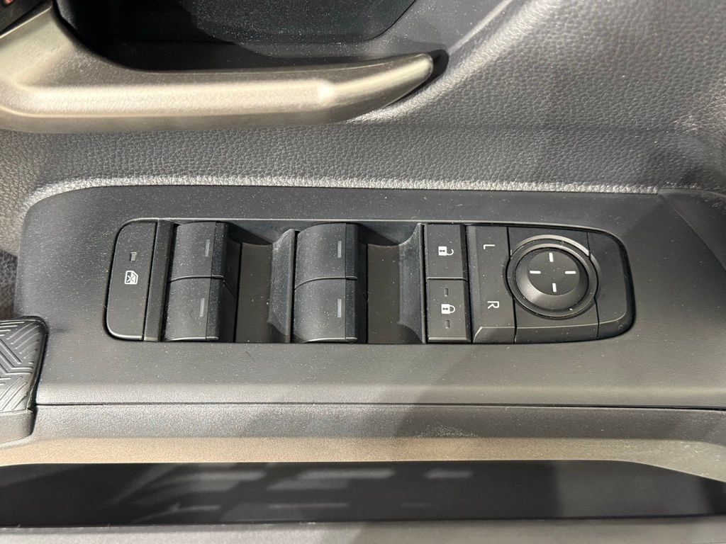 Thumbnail: 2025 Toyota Tacoma - 15