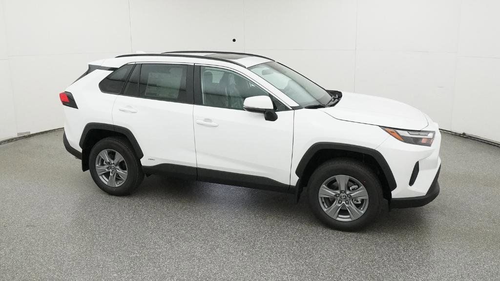 Thumbnail: 2025 Toyota RAV4 - 7